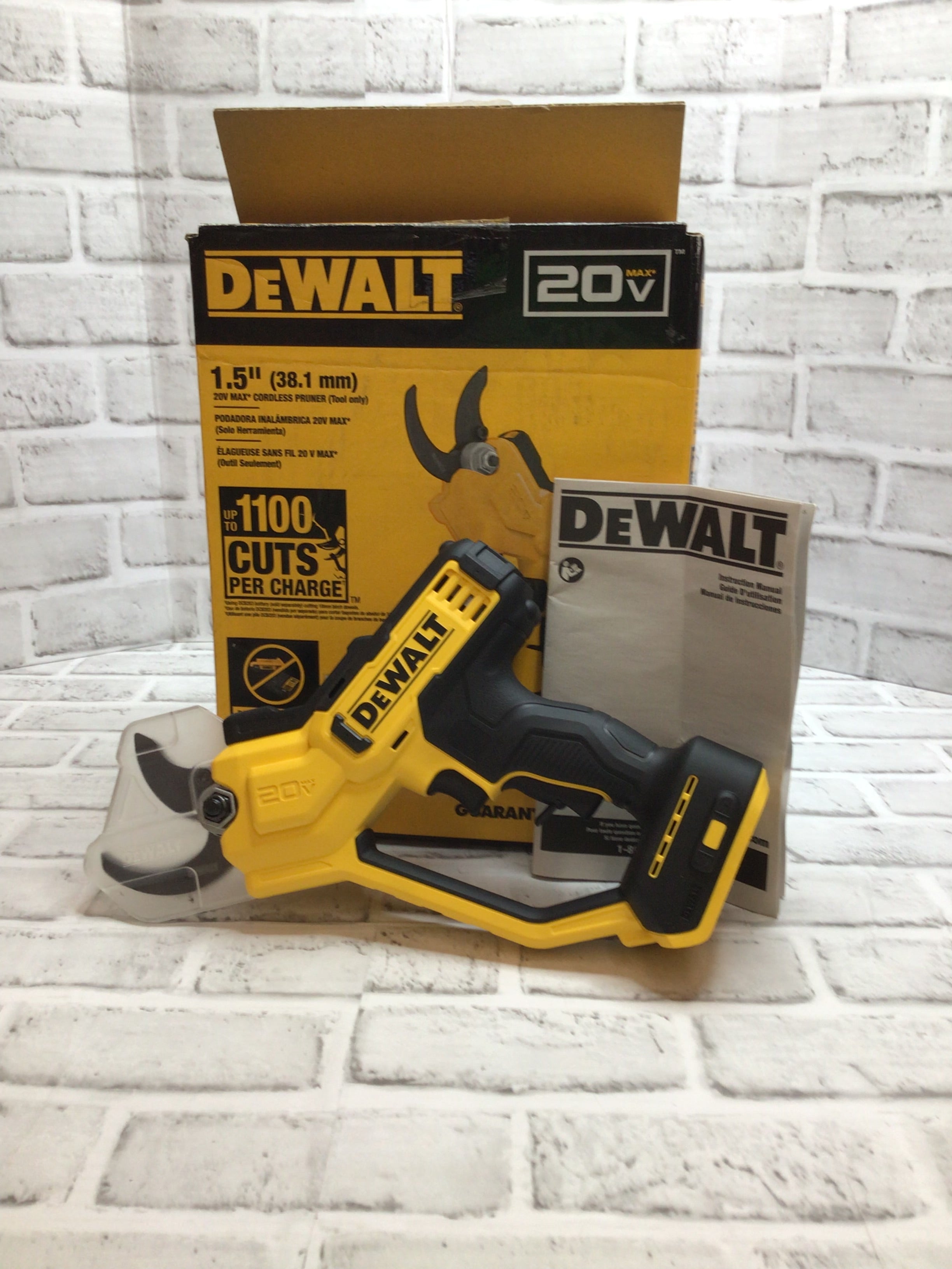 DEWALT DCPR320B 20V MAX 1.5" Cordless Battery Powered Pruner (Tool Only) (8079636136174)